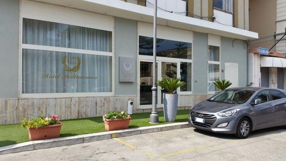 Hotel Mediterraneo Roccella Ionica Exterior photo
